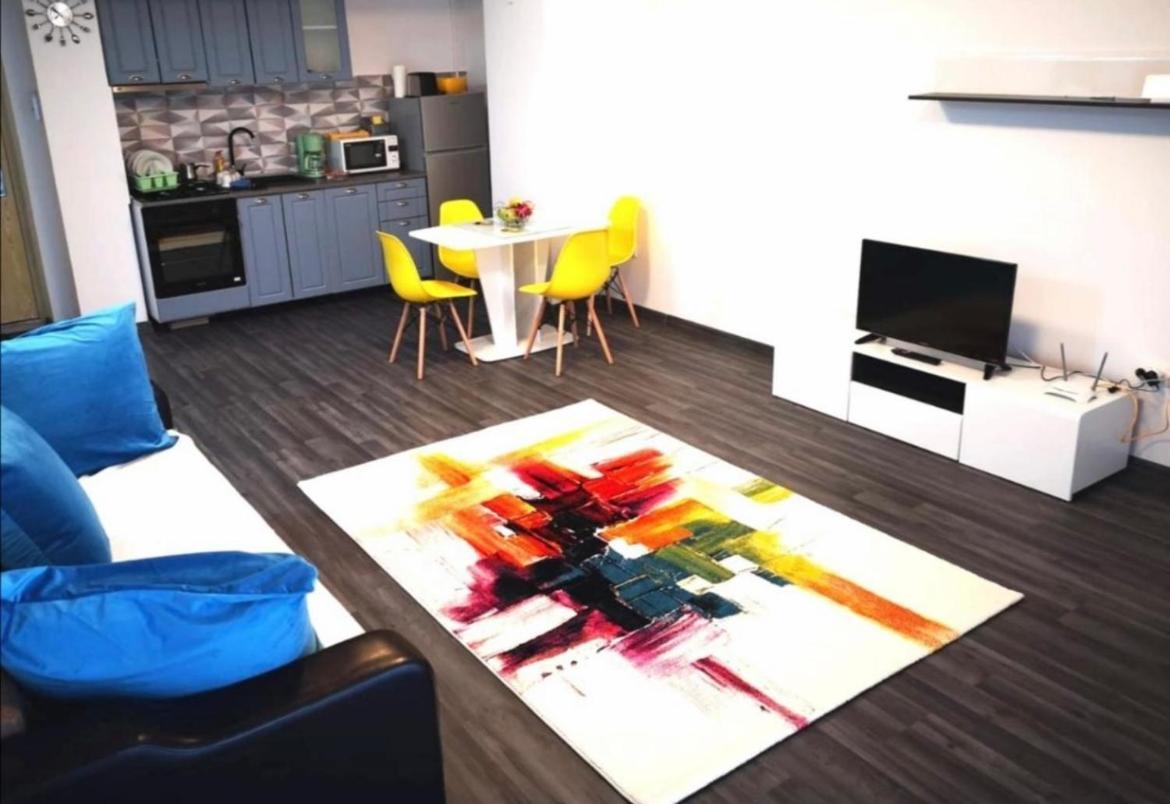 Apartament Spatios Cu 2 Camere In Centrul Statiunii Mamaia -73Mp - ! Dış mekan fotoğraf